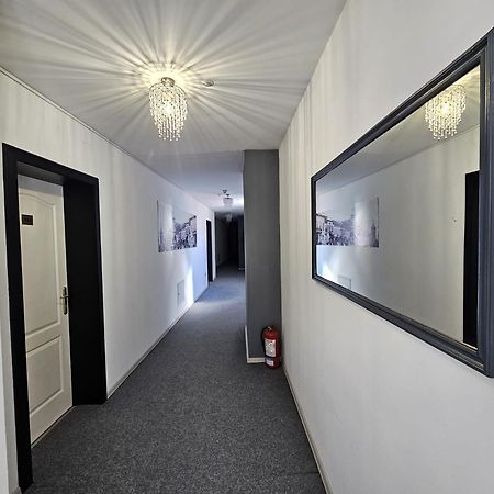 Meteor Central Cluj-Napoca Eksteriør billede