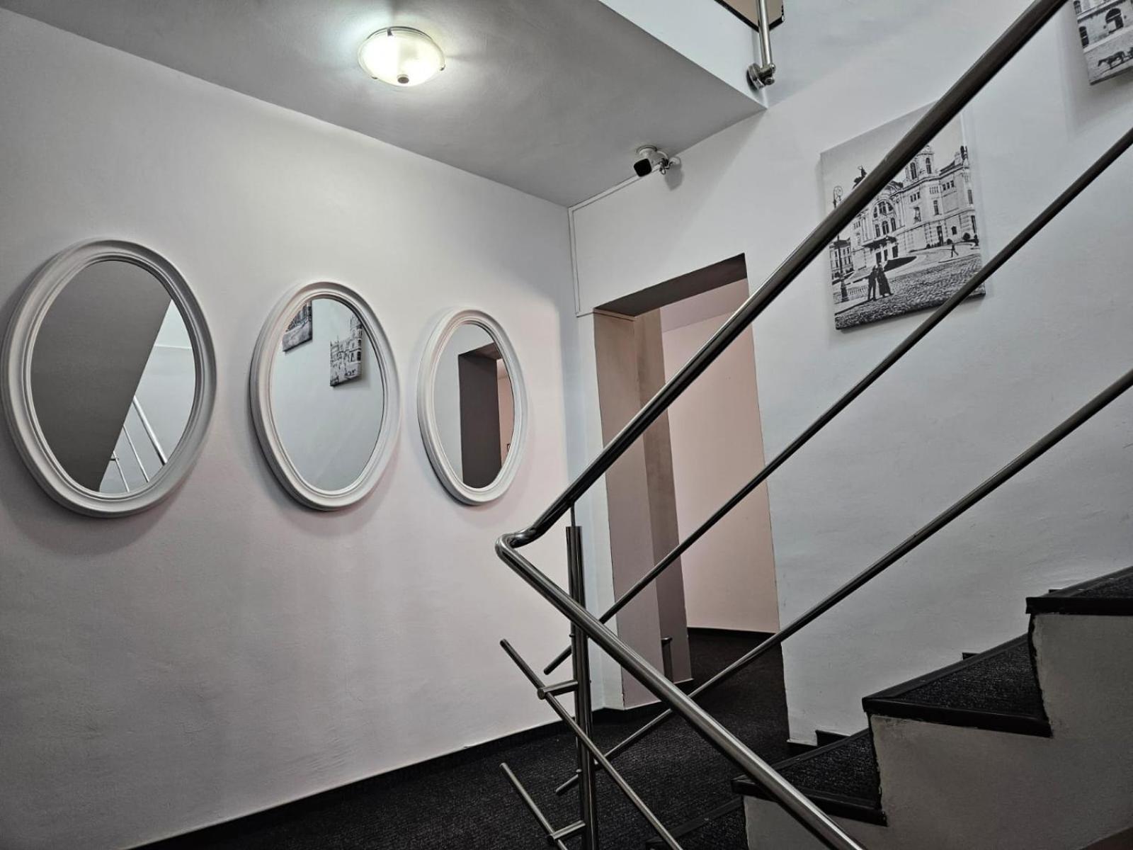 Meteor Central Cluj-Napoca Eksteriør billede
